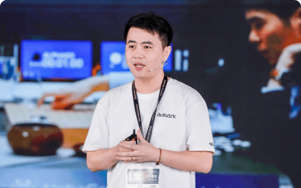 AI技术演进:机器人正逐步迈向人性化,未来已来